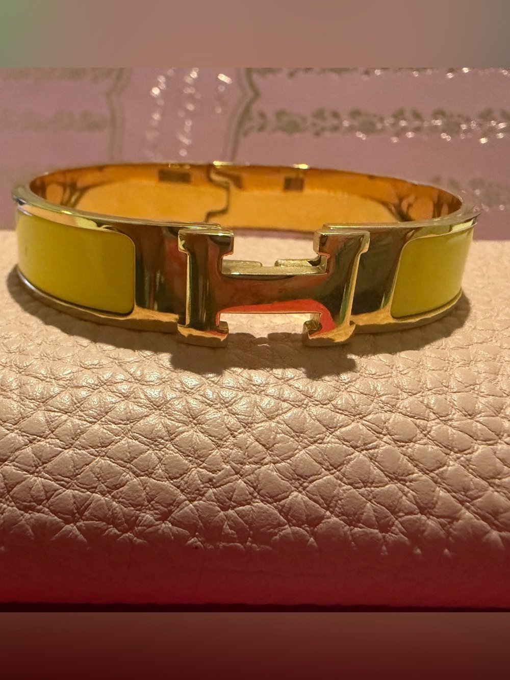 Clic H Bracelet in Yellow Enamel